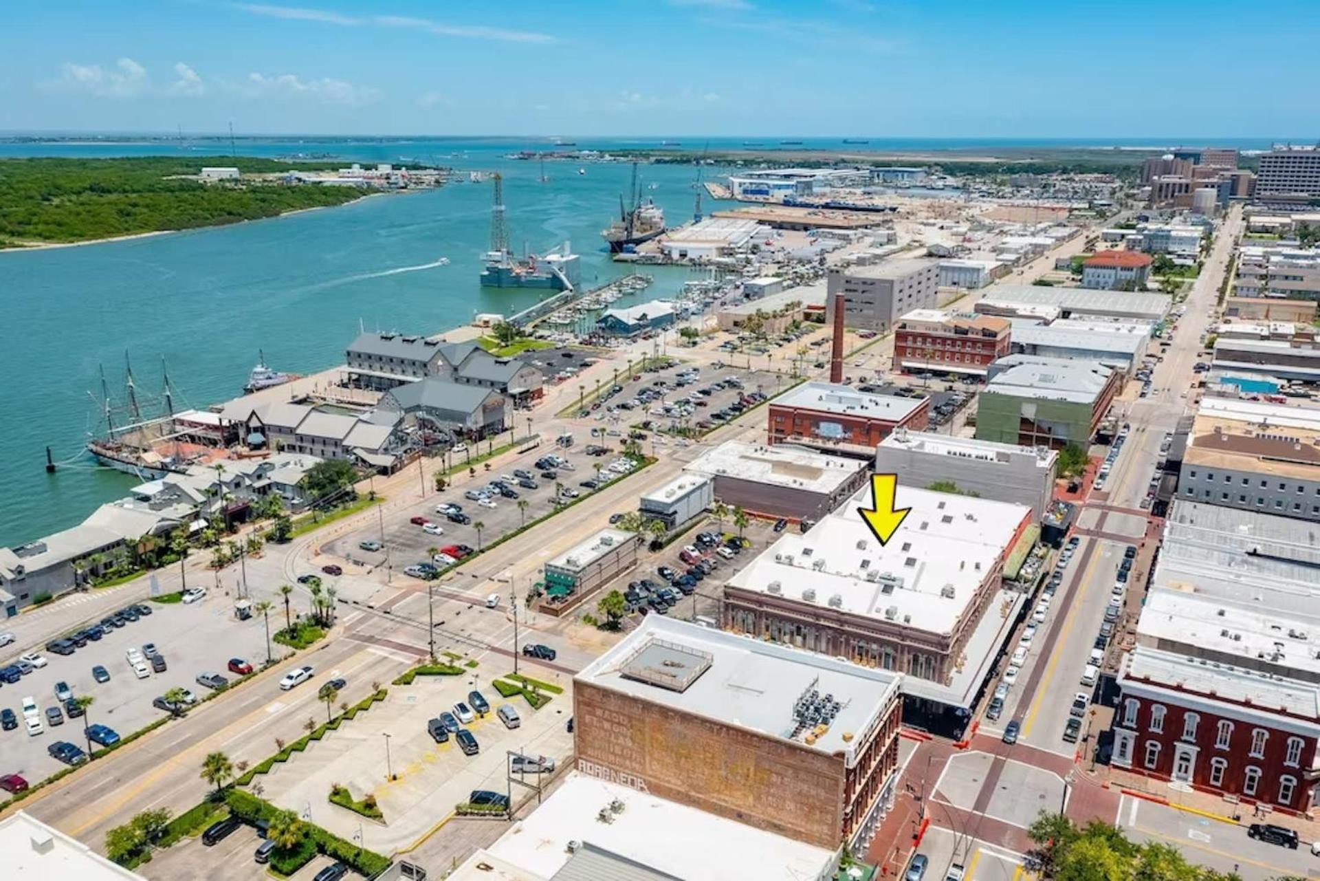 Historic Strand Lofts By 3Rd Coast Getaways Apartment Galveston Bagian luar foto